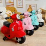 АКУМУЛАТОРЕН МОТОР VESPA