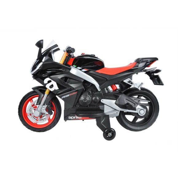 Акумулаторен мотор 12V APRILIA RS660 черен – Перфектният подарък за малки приключенци! Акумулаторен мотор 12V APRILIA RS660 черен е детска играчка с реалистичен дизайн, която ще зарадва всяко дете над 3 години. Създаден да прилича на истински мотор, той предлага невероятно изживяване, съчетано със сигурност и функционалност. Какво представлява акумулаторният мотор 12V APRILIA RS660 черен? Това е мощен и безопасен детски мотор с акумулаторна батерия 12V, подходящ за деца с тегло до 25 кг. Моторът е изработен с внимание към всеки детайл – от черния цвят, който придава стил, до вградените светлини за по-реалистична игра. Защо децата ще обикнат този мотор? Реалистичен дизайн: Вашето дете ще се почувства като истински моторист. Лесно управление: Движение напред, назад, наляво и надясно, което стимулира координацията и увереността. Забавни светлини: Вградените светлини допълват вълнуващото изживяване. Дълъг живот на батерията: 8-12 часа зареждане осигуряват продължителна игра. Европейски стандарти за безопасност: Родителите могат да бъдат спокойни, че продуктът е напълно безопасен. Основни характеристики: Батерия: Акумулаторна, 12V Размери: 52x82x58 см Максимална товароносимост: 25 кг Подходящ за възраст: Над 3 години Движение: Напред, назад, наляво и надясно Светлини: Да Отзиви от доволни клиенти ⭐️⭐️⭐️⭐️⭐️ „Закупих този мотор за сина ми за рождения му ден и беше абсолютен хит! Реалистичният дизайн и лесното управление го направиха любимата му играчка.“ – Петя Т., Варна ⭐️⭐️⭐️⭐️⭐️ „Качеството е страхотно, а батерията издържа дълго. Децата играят с него с часове!“ – Георги Д., София Как да поръчате акумулаторен мотор 12V APRILIA RS660 черен? 📞 Свържете се с нас на телефон 0896944003 за консултация или поръчка. 💬 Последвайте ни във Facebook за актуални оферти: Онлайн магазин Мама & Бебе 👉 Разгледайте още страхотни акумулаторни мотори и коли тук: shopmamabebe.eu