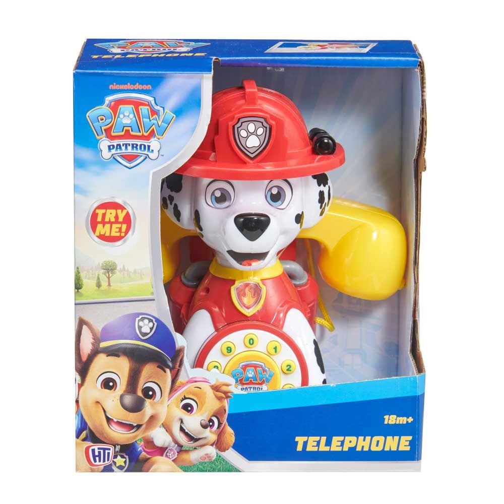 HTI Paw Patrol Телефон Маршал със слушалка – перфектната пролетна детска играчка HTI Paw Patrol Телефон Маршал със слушалка е интерактивна детска играчка Paw Patrol телефон Маршал, която ще донесе радост, движение и много смях в детската стая – точно навреме за пролетта. Със своя свеж дизайн, ярки цветове и форма на любимия герой Маршал, този детски телефон със слушалка Paw Patrol е идеален подарък за Великден, Гергьовден, рожден ден или просто като пролетна изненада за дете. Това не е просто играчка – това е начало на приключения. Защо този детски телефон Paw Patrol е идеален подарък за Великден и пролетта Пролетта е време за ново начало, игри и развитие. Ако търсите: „къде да купя детски играчки онлайн“ или „идея за подарък за 3-годишно дете“ 👉 Този HTI Paw Patrol Телефон Маршал със слушалка е точният избор. Свежи цветове, които грабват вниманието Любим герой от Paw Patrol Звуци, мелодии и лай Реалистична слушалка като истински телефон Подходящ за игра вкъщи и навън 👉 Добави в количката – пролетта започва с усмивка! Как се играе с телефона – ролеви игри за развитие С този интерактивен детски телефон Paw Patrol Маршал детето не просто натиска бутони – то играе роли: „Ало, Маршал на линия“ – разговор със спасителния екип „Имаме мисия“ – въображаемо спасяване „Обади се на мама“ – имитация на реален свят „Приятелски разговор“ – социална игра Телефонът има ретро шайба за набиране, която детето върти, както при истинските телефони – това прави играта още по-реалистична и интересна. Кой е Маршал и защо децата го обичат Маршал от Paw Patrol е смел пожарникар, винаги готов да помогне. Той е забавен, мил и леко непохватен – точно като истинските деца. С тази детска играчка Paw Patrol телефон Маршал, детето се идентифицира с герой, който: помага мисли бързо действа смело Ползи за детето С този детски телефон със слушалка Paw Patrol развивате: Въображение и креативност Комуникация и реч Фина моторика Самостоятелна игра Увереност Играчките не правят децата по-послушни, но им дават пространство да бъдат себе си и да се развиват. Технически характеристики Марка: Paw Patrol Модел: 1500104 Размер: 19 x 11 x 17 см Материал: безопасна пластмаса Възраст: 18+ месеца Батерии: 2 x AA (включени) Функции: звук, лай, мелодии, обратно обаждане Дизайн: ретро телефон със слушалка Форма: Маршал Отзиви от клиенти Десислава, гр. София, дете на 2 г. 5 звезди Страхотен Paw Patrol телефон Маршал. Перфектен подарък за Великден. Петър, гр. Пловдив, дете на 3 г. 5 звезди Търсих детска играчка за пролетта и това беше топ избор. Много забавен. Анелия, с. Белозем, дете на 4 г. 5 звезди Интерактивен телефон Paw Patrol със слушалка – детето не го оставя. Защо да изберете Онлайн магазин Мама&Бебе Онлайн магазин Мама&Бебе предлага внимателно подбрани детски играчки за всеки сезон – включително пролетни подаръци за Великден и Гергьовден. 📦 Доставка с Еконт: https://www.econt.com 👉 Facebook: https://www.facebook.com/mamaandbabystore 📞 Поръчки: 0896944003 👇 Добави в количката сега – пролетта започва с правилната играчка! Лицензирана играчка Paw Patrol със слушалка за реалистична игра HTI Paw Patrol Телефон Маршал със слушалка е официално лицензирана детска играчка Paw Patrol, което гарантира високо качество, автентичен дизайн и максимално близко преживяване до любимия анимационен герой. Това не е просто играчка, а оригинален лицензираn телефон Paw Patrol Маршал, създаден с внимание към детайла. Телефонът е оборудван със слушалка с дълъг кабел, която позволява на детето да се „обажда“ като истински възрастен – да вдига, да говори и да води цели разговори. Именно тази функция превръща детския телефон със слушалка Paw Patrol в изключително реалистична и ангажираща играчка. 👉 Детето не просто играе – то влиза в роля, общува и създава свои истории. Тази комбинация от лицензирана визия, реалистична слушалка и интерактивни функции прави продукта отличен избор за подарък за Великден, Гергьовден или пролетна изненада за дете, което обича Paw Patrol и ролевите игри. 👉 Търсиш още такива хитови играчки, които децата вече обожават от екрана? Не спирай дотук… 🔥 Разгледай всички лицензирани детски играчки от ТВ реклами тук: https://shopmamabebe.eu/produkt-kategoriya/%d0%b8%d0%b3%d1%80%d0%b0%d1%87%d0%ba%d0%b8-%d0%be%d1%82-%d1%82%d0%b2-%d1%80%d0%b5%d0%ba%d0%bb%d0%b0%d0%bc%d0%b8/ 👇 Модели, които децата разпознават веднага – избери сега и зарадвай детето още днес! Благодарим ви за доверието към Онлайн магазин Мама&Бебе – очакваме вашата поръчка!