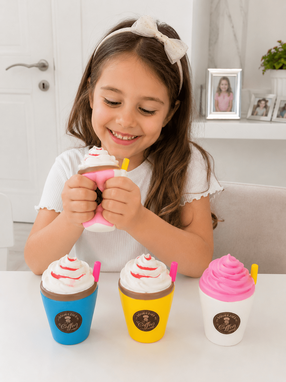 Скуиши Кафе със Сметана Антистрес Играчка – любимото squishy кафе за деца Търсите модерна TikTok играчка, която децата няма да оставят от ръцете си? Представяме Ви Скуиши Кафе със Сметана Антистрес Играчка – супер мека squishy чаша с kawaii визия, colorful дизайн и приятно slow rising усещане при стискане. Тази Squishy Кафе със Сметана за Стискане е прекрасна детска играчка за рожден ден, малка изненада за дете, Коледа, Великден или подарък за момиче и момче. Формата на сладко кафе с пухкава сметана и сламка я прави истински хит сред децата. Защо децата обожават squishy кафето? Още щом го стиснат, децата започват да се усмихват. Меката текстура и slow rising ефектът създават приятно satisfying усещане, което прави играта много успокояваща. Скуиши Кафе Чаша със Сметана: е супер меко; лесно се стиска и мачка; възстановява формата си бавно; има kawaii дизайн; подходящо е за антистрес игра; удобно е за носене навсякъде. Тази Kawaii Скуиши Кафе Антистрес Играчка е сред най-харесваните squishy модели в момента и често е търсена като: Squishy Coffee Cup със Сметана; Скуиши Фрапе със Сметана за Мачкане; Squishy Кафе със Сметана Антистрес Играчка; Меко Скуиши Кафе за Мачкане. Squishy играчка за спокойствие и сетивна игра Играчките не правят децата ни по-послушни, но им дават пространство да играят, да се отпускат и да бъдат себе си. Тази антистрес играчка за стискане подпомага: фината моторика; спокойната игра; сензорната стимулация; концентрацията; отпускането; приятното тактилно усещане. Подходяща е за: деца над 3 години; TikTok колекции; занимания у дома; училище; пътуване; малък подарък за дете. Реалистична squishy чаша кафе със сметана Играчката е оформена като сладка colorful чаша кафе с пухкава сметана и сламка. Предлага се в различни пастелни цветове – розово, синьо, жълто и бяло. Това прави Squishy Coffee Cup Играчка за Стискане още по-желана от децата, които обожават kawaii и сладкарски дизайни. Технически характеристики Продукт: Скуиши Кафе със Сметана Антистрес Играчка Тип: squishy антистрес играчка Ефект: slow rising Материал: мек PU foam Дизайн: чаша кафе със сметана Цветове: асортимент Размер: около 8 см Подходящо за: момичета и момчета Възраст: 3+ години Причини да купите squishy кафето Модерна TikTok играчка Супер приятно за стискане Kawaii визия Подходящо за подарък Идеално за антистрес игра Меко и леко Харесвано от деца и тийнейджъри 👇 Натисни линка и добави в количката – ще се влюби не само детето, а и ти! Отзиви от доволни клиенти ★★★★★ Мария, гр. Пловдив „Дъщеря ми постоянно стиска squishy кафето. Много сладък модел.“ ★★★★★ Николай, гр. Варна „Меко, приятно и супер забавно за мачкане. Изглежда страхотно.“ ★★★★★ Деси, с. Труд „Една от най-харесваните squishy играчки вкъщи.“ Често задавани въпроси Меко ли е squishy кафето? Да, изработено е от мек PU foam материал. Възстановява ли формата си? Да, има slow rising ефект и възстановява формата си бавно. Подходящо ли е за подарък? Да, това е чудесна антистрес играчка за подарък. За каква възраст е подходящо? Подходящо е за деца над 3 години. Онлайн магазин Мама&Бебе Онлайн магазин Мама&Бебе предлага богато разнообразие от детски играчки, squishy играчки, антистрес играчки и подаръци за рожден ден и специални поводи. Купи лесно и бързо на shopmamabebe.eu – мястото, където всяка играчка носи усмивка! Facebook: https://www.facebook.com/mamaandbabystore Телефон за поръчки: 0896944003 🚚 Доставка и сигурност от Мама&Бебе Доставка чрез Еконт за 1–3 работни дни Преглед и тест преди плащане Сигурни методи за плащане 📦 Повече за условията на доставка с Еконт: 🔗 https://www.econt.com Новото Скуиши Кафе със Сметана Антистрес Играчка е сред най-харесваните squishy играчки за деца и TikTok хит продукти в момента. Децата обожават да стискат, мачкат и отпускат това меко Squishy Coffee Cup със Сметана, защото slow rising ефектът създава изключително приятно и успокояващо усещане. Формата на сладко кафе с пухкава сметана и colorful дизайн превръщат тази Kawaii Скуиши Кафе Антистрес Играчка в любима играчка за момичета и момчета. Това Squishy Кафе със Сметана за Стискане е чудесен избор за антистрес игра, sensory занимания и спокойни моменти у дома, в училище или по време на пътуване. Родителите все по-често търсят squishy играчки, защото помагат на децата да се отпуснат, да развиват фината моторика и да играят спокойно. Ако се чудите къде да купя squishy играчки онлайн, това Скуиши Фрапе със Сметана за Мачкане е една от най-търсените антистрес играчки с реално намерение за покупка. Играчките не правят децата ни по-послушни, но им дават пространство да бъдат себе си, да се успокояват и да развиват сетивата си по забавен начин. Меката текстура, kawaii визията и slow rising ефектът правят това squishy кафе една от най-желаните детски играчки в момента. Благодарим Ви, че избрахте Онлайн магазин Мама&Бебе!