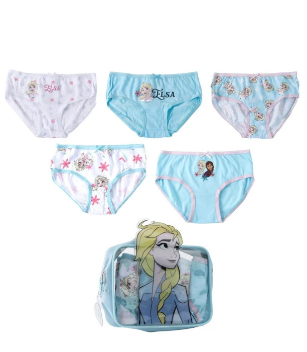 Детски бикини Frozen за момиче – 5 бр. Cerda Детски бикини Frozen за момиче – 5 бр. Cerda са практичен комплект за ежедневието на малките почитателки на Елза, Анна и „Замръзналото кралство“. В комплекта получавате 5 различни чифта детски бикини от 100% памук, събрани в удобна прозрачна чантичка Frozen. Това е официално лицензиран Disney Frozen продукт, произведен от Cerda, Испания. Всеки модел е с различна комбинация от нежни цветове и мотиви с Елза и Анна. Комплектът се предлага в размери 2–3 години, 4–5 години и 6–8 години. Памучно детско бельо Frozen с Елза и Анна за всеки ден При детското бельо красивият дизайн е плюс, но материята е много по-важна. Затова детските бикини Frozen са изработени от 100% памук – подходящ избор за бельо, което е в непосредствен контакт с детската кожа през целия ден. Памучната материя е мека, приятна при носене и позволява добра въздухопропускливост. Това прави комплекта практичен за детска градина, училище, ежедневни занимания, пътуване или почивка. А когато върху бельото са любимите Елза и Анна, сутрешното обличане може да стане и една идея по-приятно. Защо да изберете комплект от 5 детски бикини Frozen? Купувате наведнъж 5 броя, вместо да търсите отделни модели. Това е удобен и икономичен вариант за родители, които искат да подновят детското бельо с качествен памучен комплект. Детски бикини Frozen за момиче – 5 бр. Cerda са подходящи и като практична изненада за момиче, което обича Frozen. Прозрачната чантичка държи комплекта събран и е удобна и при пътуване. Това не е просто продукт с картинка на любим герой – получавате лицензирано детско бельо Disney Frozen от Cerda, 100% памук и пет модела в един комплект. Технически характеристики на детските слипове Frozen Продукт: детски бикини / слипове за момиче Комплект: 5 броя Герои: Frozen – Елза и Анна Лиценз: официално лицензиран Disney Frozen продукт Марка: Cerda Материал: 100% памук Размери: 2–3 г., 4–5 г., 6–8 г. Пол: за момичета Опаковка: прозрачна чантичка Frozen Артикулен номер: 2900003321 EAN: 8445484596816 Производител: Cerda, Испания 67112 Качествено памучно бельо за момиче с Frozen При бельото за деца си заслужава да избираме качествени естествени материи, а не само любимия десен. Детето прекарва часове с бельото всеки ден и именно затова 100% памук е сериозно предимство. Комплектът детски бикини Frozen за момиче съчетава това, което търсят и двете страни – родителят получава практичен комплект от памучно бельо, а детето получава любимите си Елза и Анна. клиентски мнения за оформление на страницата ★★★★★ „Много хубав комплект детски бикини Frozen. Памукът е приятен, а дъщеря ми веднага си избра любим модел с Елза.“ – Мария, гр. Пловдив, дете на 5 г. ★★★★★ „Търсех памучно бельо Frozen за момиче и комплектът от 5 броя е много практичен.“ – Елена, гр. Варна, дете на 4 г. ★★★★★ „Хареса ми, че са 100% памук и са лицензиран Frozen продукт. Дъщеря ми е на 7 години и много хареса моделите.“ – Десислава, с. Труд, дете на 7 г. Често задавани въпроси за детското бельо Frozen Колко броя има в комплекта? Комплектът съдържа 5 броя детски бикини Frozen. От каква материя са? Изработени са от 100% памук. Какви размери има? Можете да изберете между 2–3 г., 4–5 г. и 6–8 г. Лицензиран продукт ли са? Да. Това е официално лицензиран Disney Frozen продукт. Подходящи ли са за ежедневна употреба? Да, памучната материя и комплектът от пет броя ги правят практичен избор за ежедневно детско бельо. Поръчайте детски бикини Frozen онлайн В Онлайн магазин Мама&Бебе ще откриете детски продукти, играчки, аксесоари и идеи за подаръци за момчета и момичета. Поръчайте Детски бикини Frozen за момиче – 5 бр. Cerda от shopmamabebe.eu или се обадете на 0896944003. Следете новите предложения и в Facebook страницата на Онлайн магазин Мама&Бебе. Благодарим Ви, че избирате Онлайн магазин Мама&Бебе. Очакваме Вашите поръчки и сме насреща при въпроси за размер или продукта.